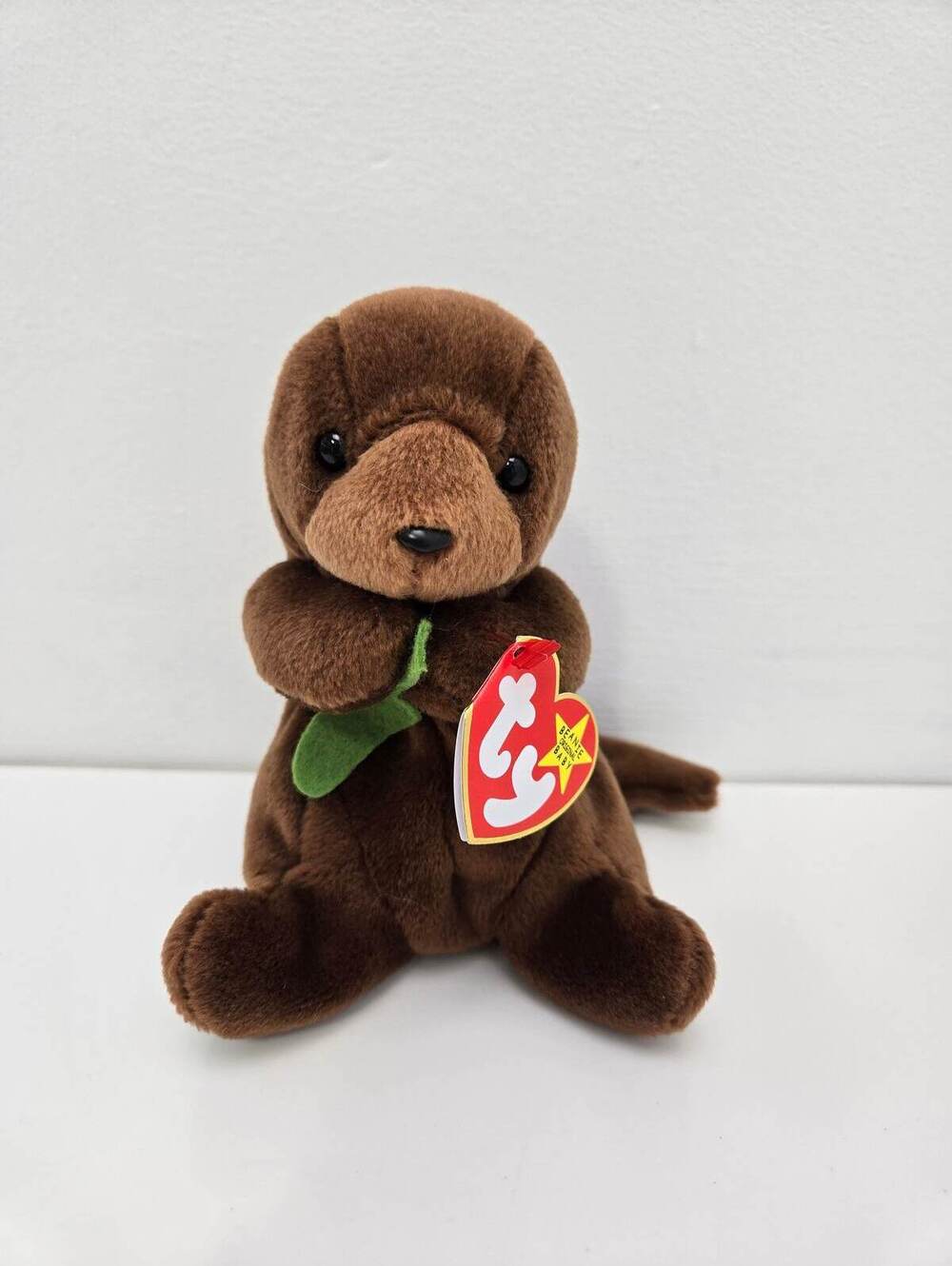 Ty Beanie Baby “Seaweed” the Sea Otter Indonesia with Canadian Tush 9.5 inch)